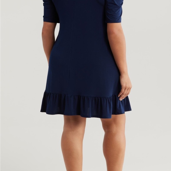 Gorgeous CeCe Navy dress. Size 2x NWT. Puffed sleeve and flounced hem. - Picture 8 of 8